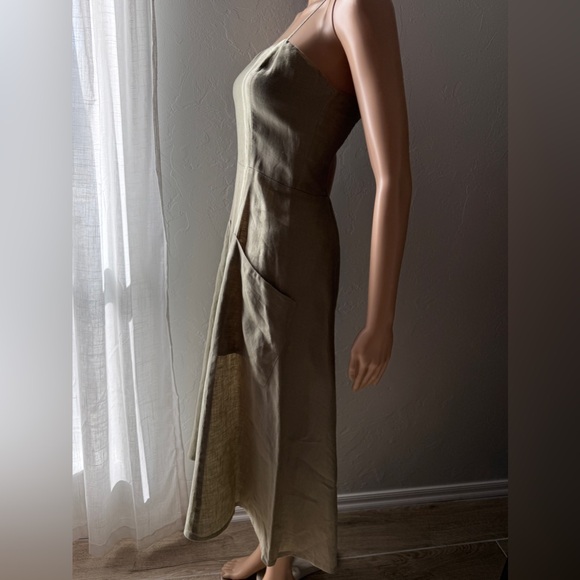 pepito’s 100% linen sage green dress with pockets and adjustable straps - Picture 4 of 6